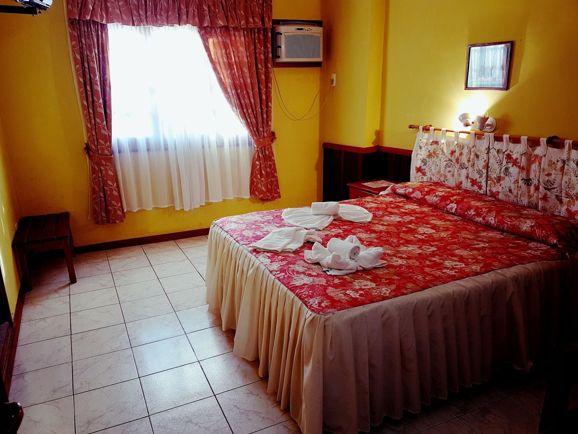 Hosteria Los Helechos Puerto Iguazú Zewnętrze zdjęcie