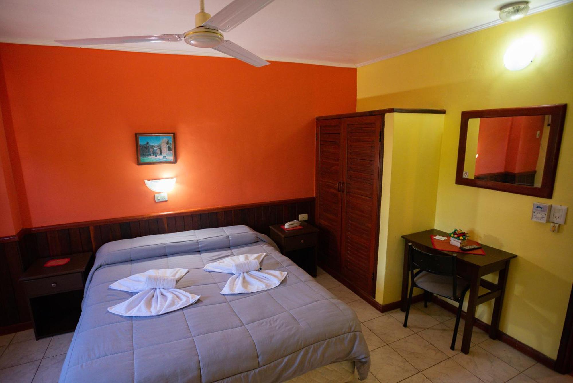 Hosteria Los Helechos Puerto Iguazú Zewnętrze zdjęcie