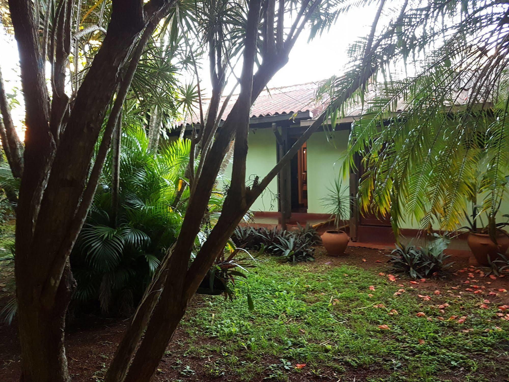 Hosteria Los Helechos Puerto Iguazú Zewnętrze zdjęcie